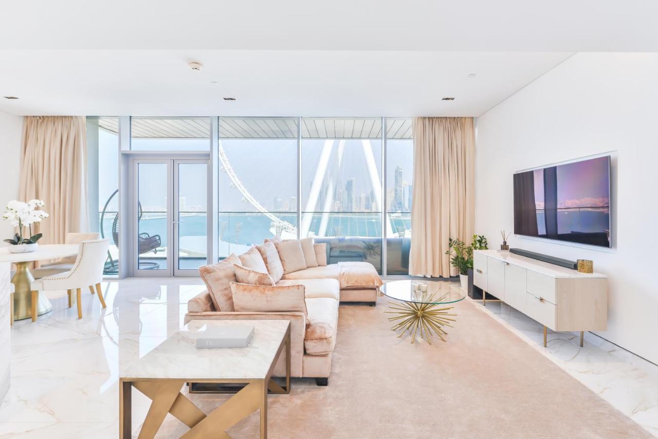 Luxury 2 Bedroom Beachfront Apt W Stunning Sea View دبي المظهر الخارجي الصورة