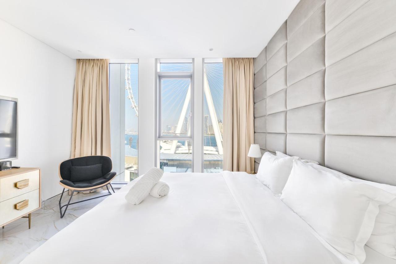 Luxury 2 Bedroom Beachfront Apt W Stunning Sea View دبي المظهر الخارجي الصورة